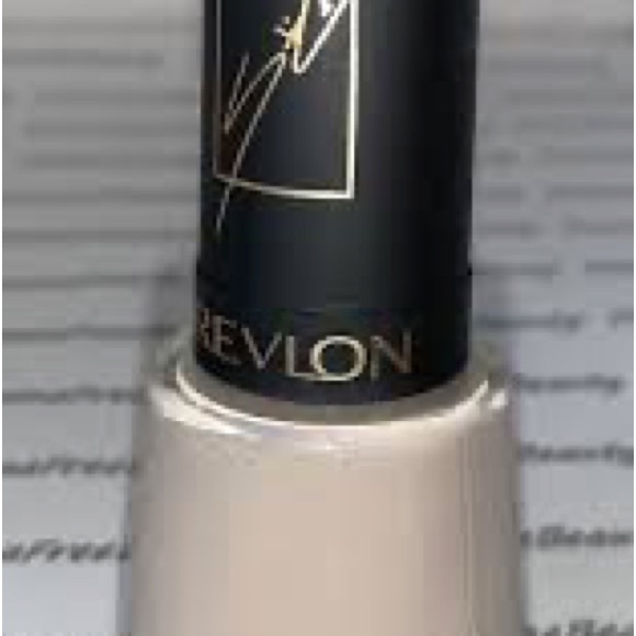 REVLON nail polish Obsessed - Picture 2 of 2